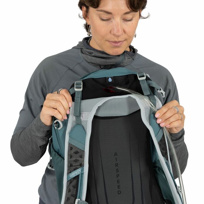 Hikelite™ 26 Hiking Backpack - US 3534